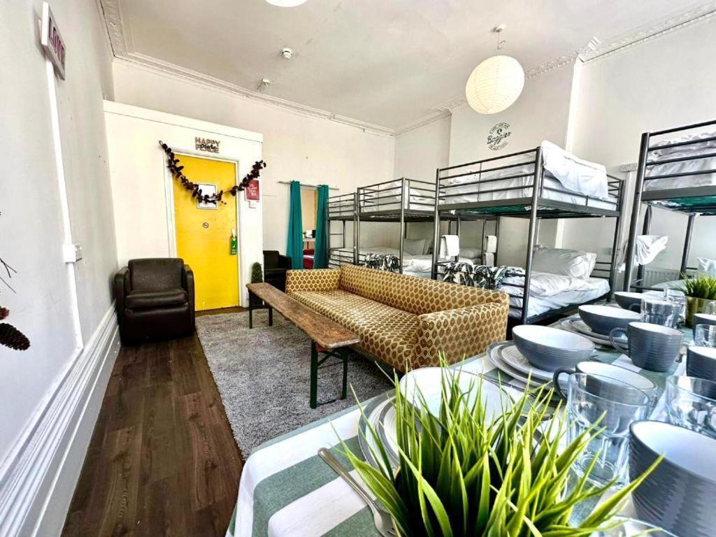 Seafront Party Houses For Hens, Stags & Groups Hove Exterior foto